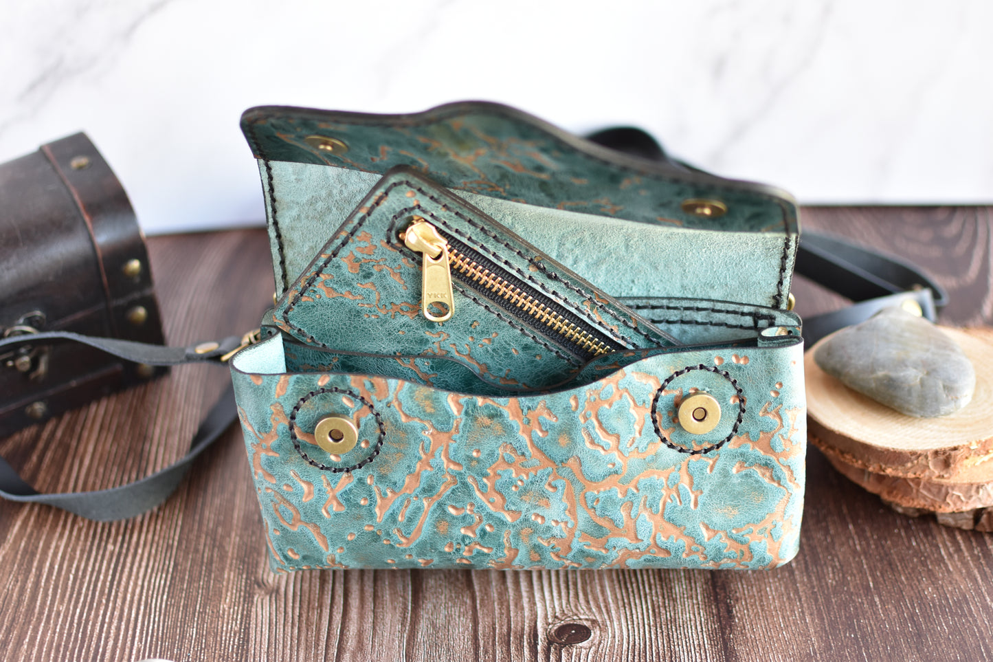 Marbled Jade Leather Cell Phone Purse