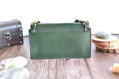 Hunter Green Leather Cell Phone Purse